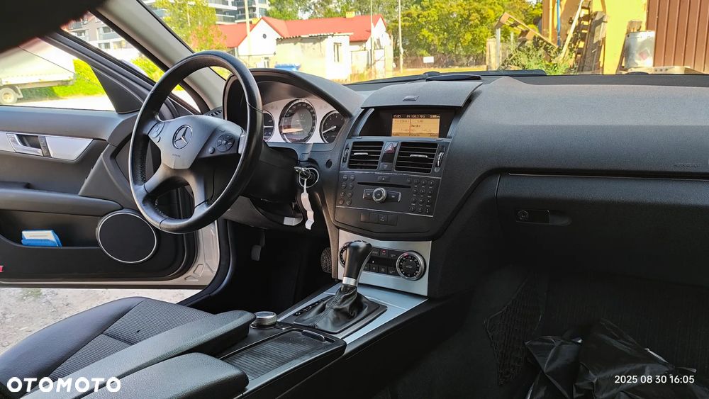 Mercedes-Benz Klasa C 180 Kompressor Automatik Avantgarde - 34
