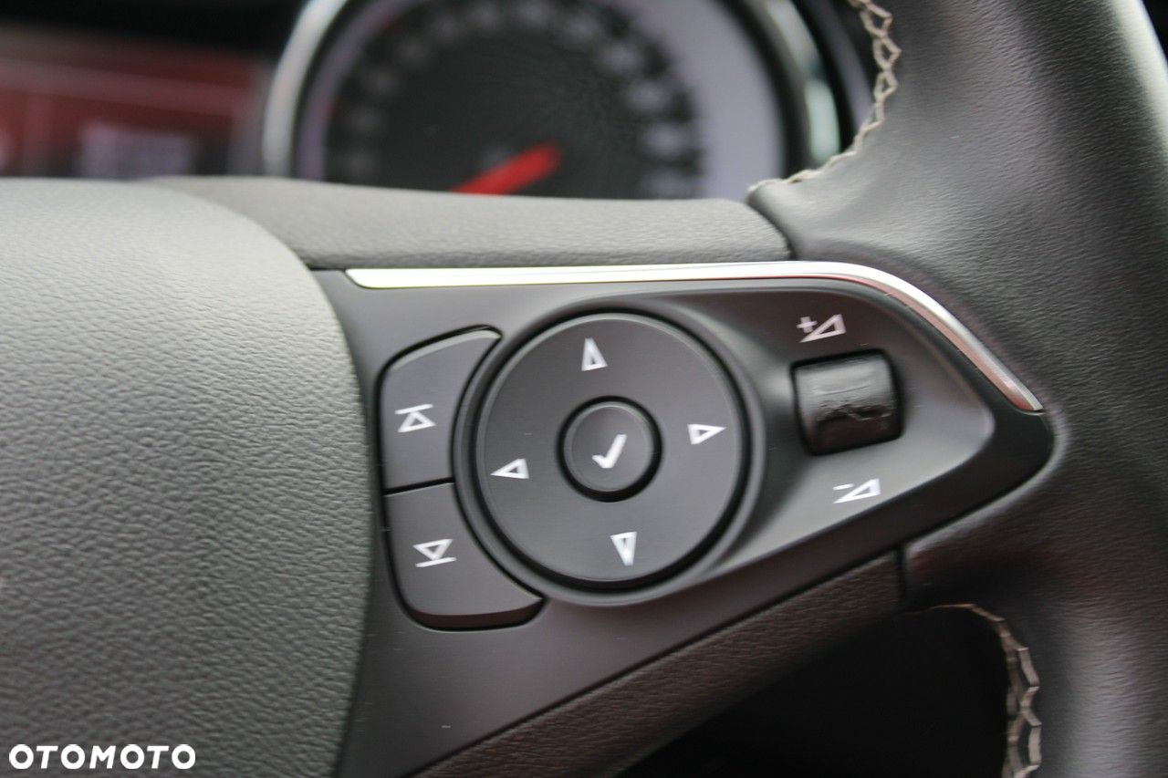 Opel Insignia - 21