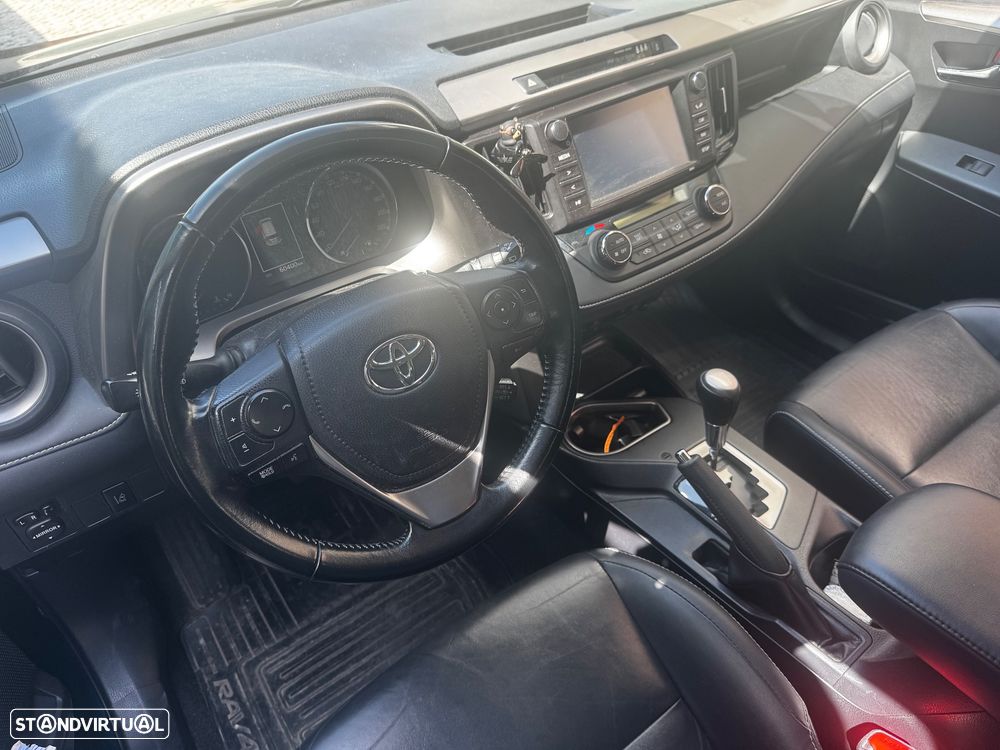 Toyota RAV4 2.5 HSD Exclusive 4WD - 15