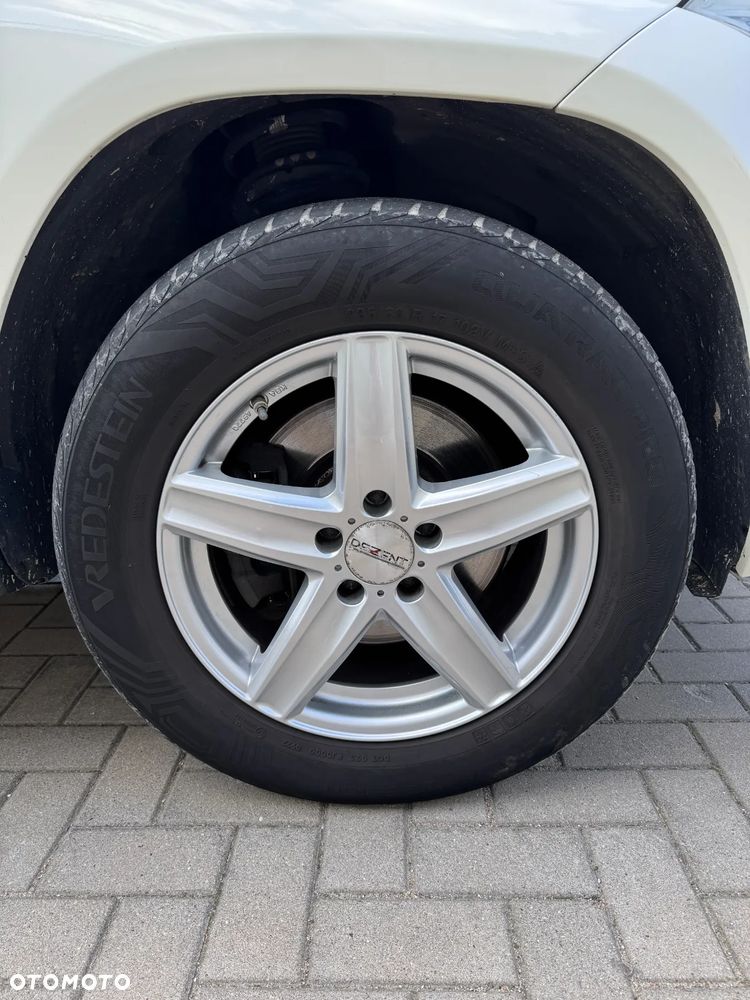 Mercedes-Benz GLK 350 4-Matic - 22