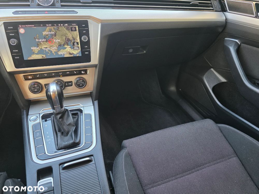 Volkswagen Passat 2.0 TDI BMT Comfortline DSG - 6