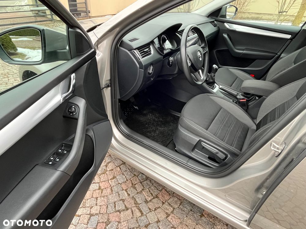 Skoda Octavia 1.4 TSI Ambition - 22