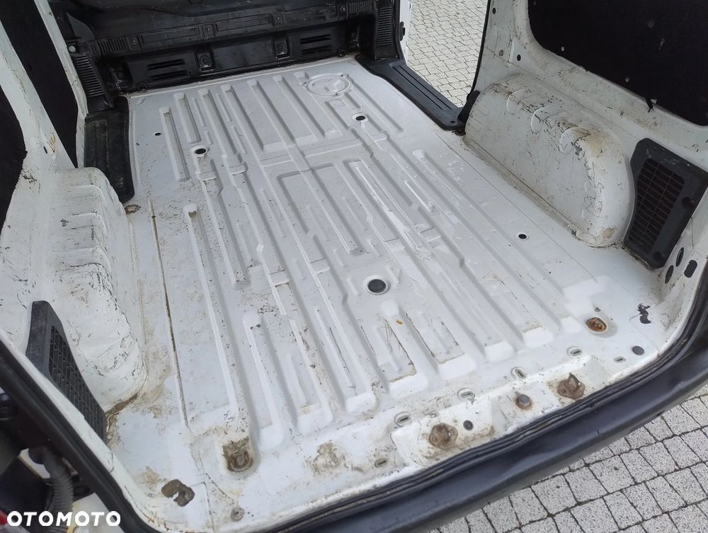 Nissan NV200 PO LIFT 1.5 DCI (90KM) 5-BIEGÓW FULL OPCJA KLIMA TEMPOMAT NAVI KAMERA STAN IDEALNY BEZWYPADKOWY SERWIS KM NIE MA RDZY ! ! ! - 19
