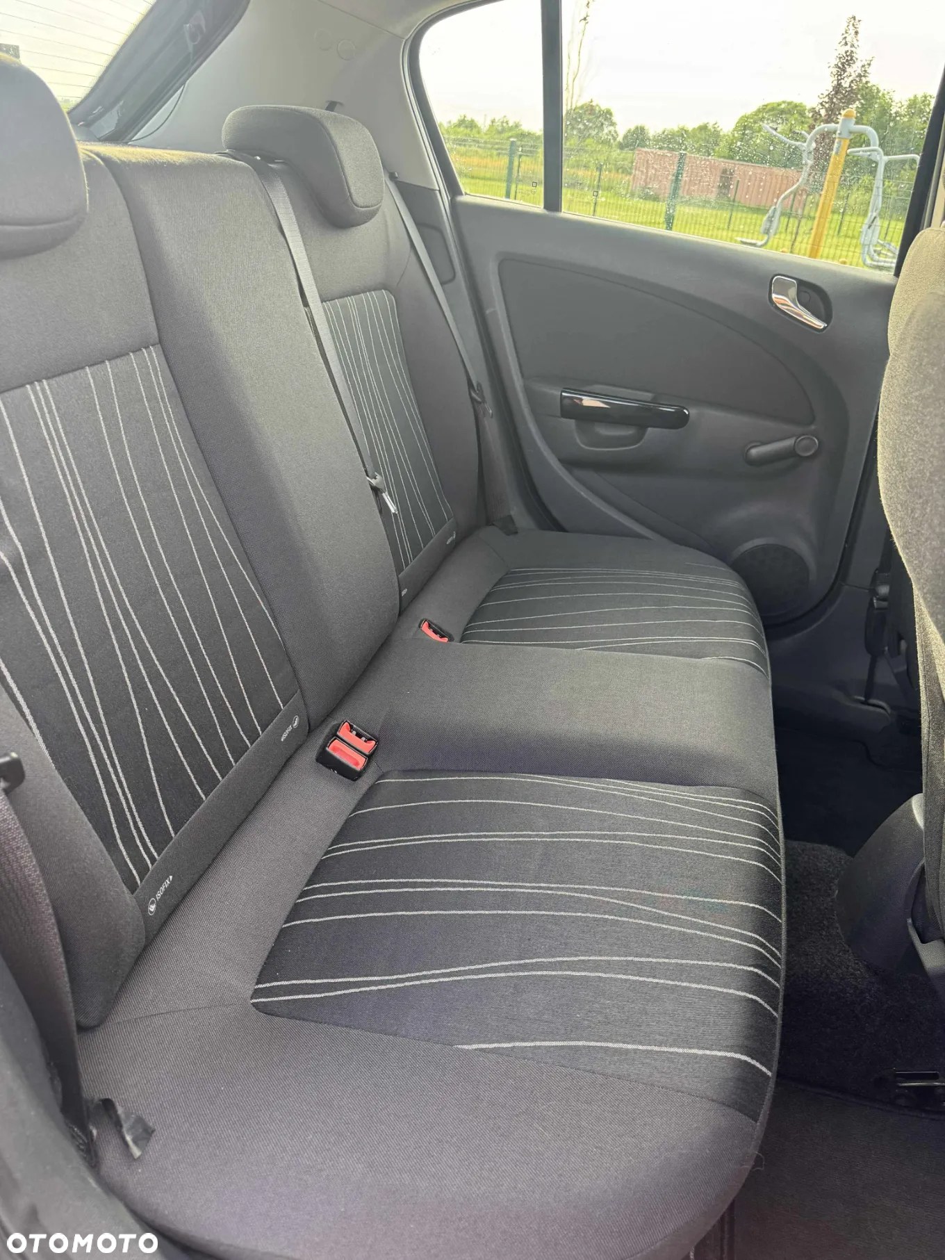 Opel Corsa 1.4 16V 111 - 11