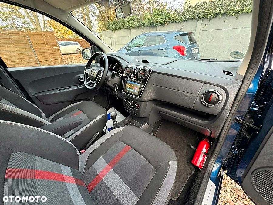 Dacia Lodgy 1.3 TCe Stepway S&S - 30
