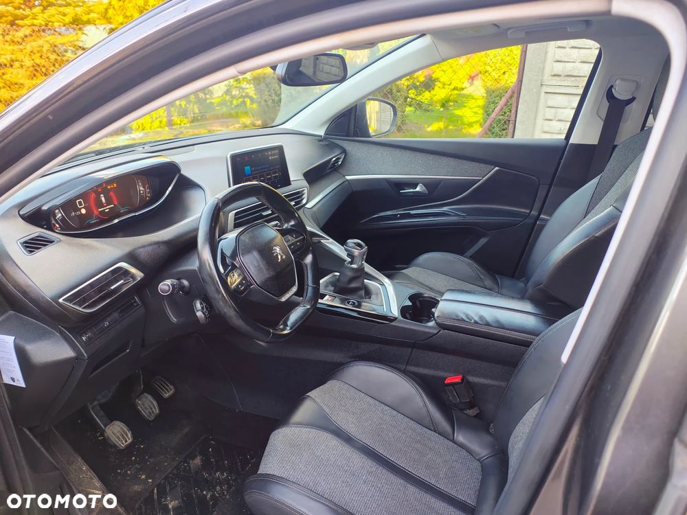 Peugeot 5008 BlueHDi 130 Active - 10