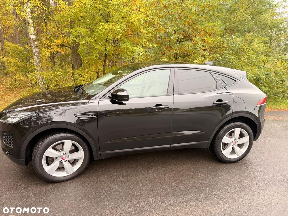 Jaguar E-Pace 2018 photo 3