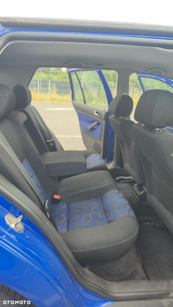 Volkswagen Golf 1.6 Comfortline - 18