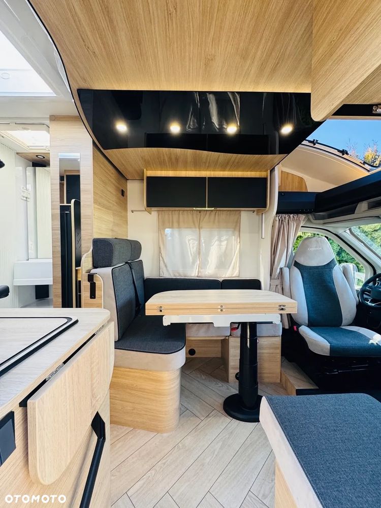 Ford Chausson 627 GA Titanium Line - 12