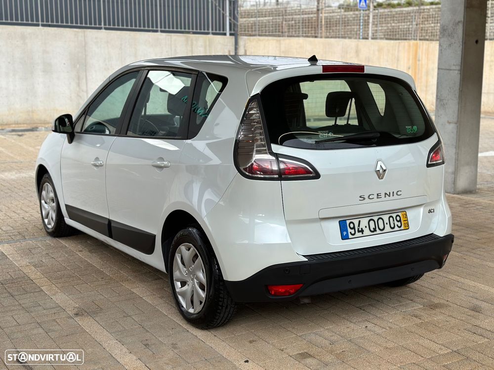 Renault Scénic 1.5 dCi Dynamique S - 2