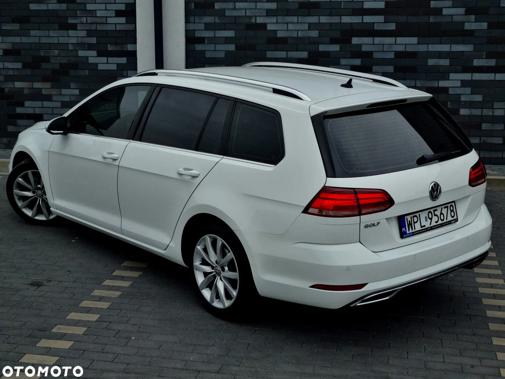 Volkswagen Golf 2.0 BlueTDI DSG Highline - 12