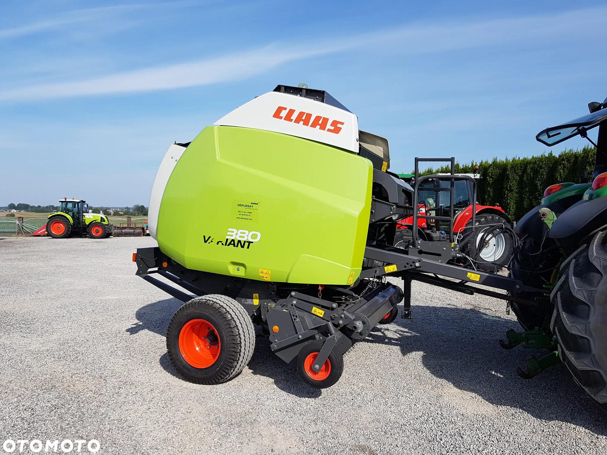 Claas VARIANT 380 - 28