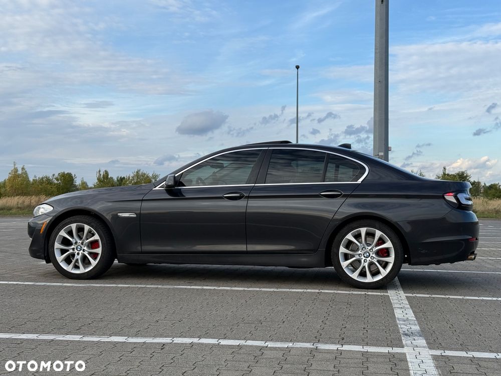 BMW Seria 5 528i - 5