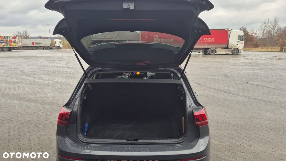 Volkswagen Golf - 20