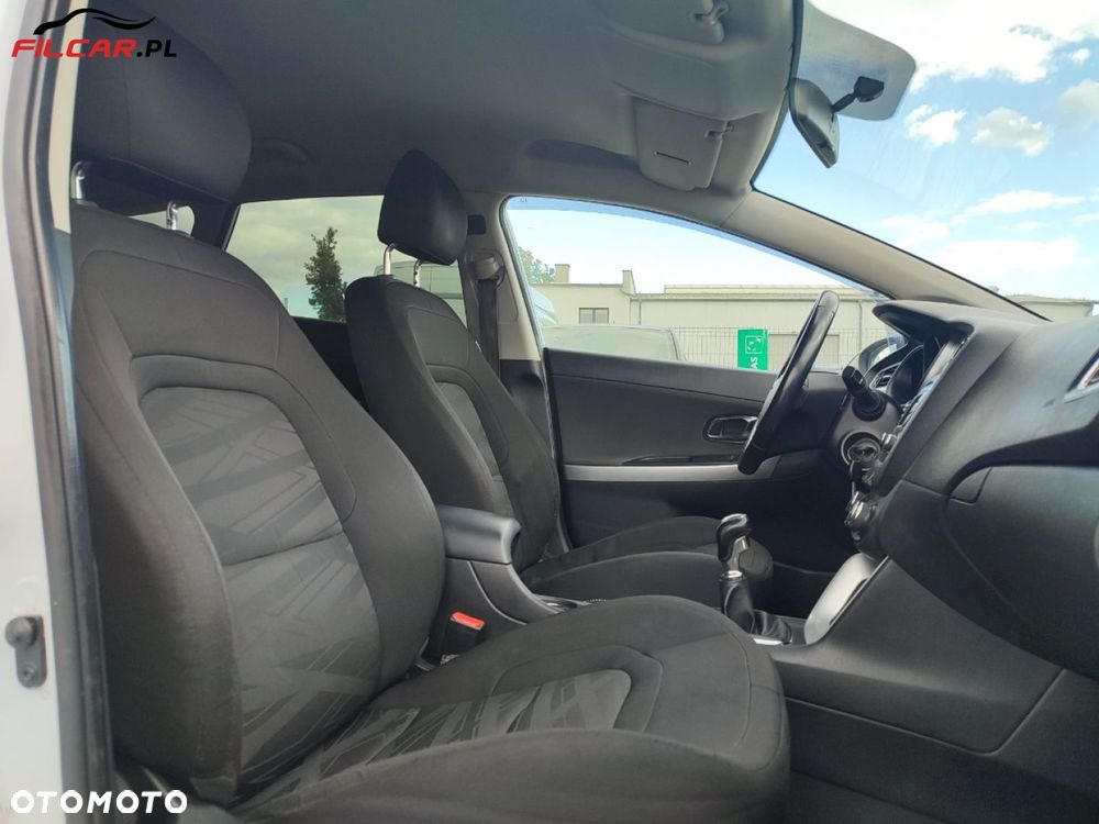 Kia Ceed - 7