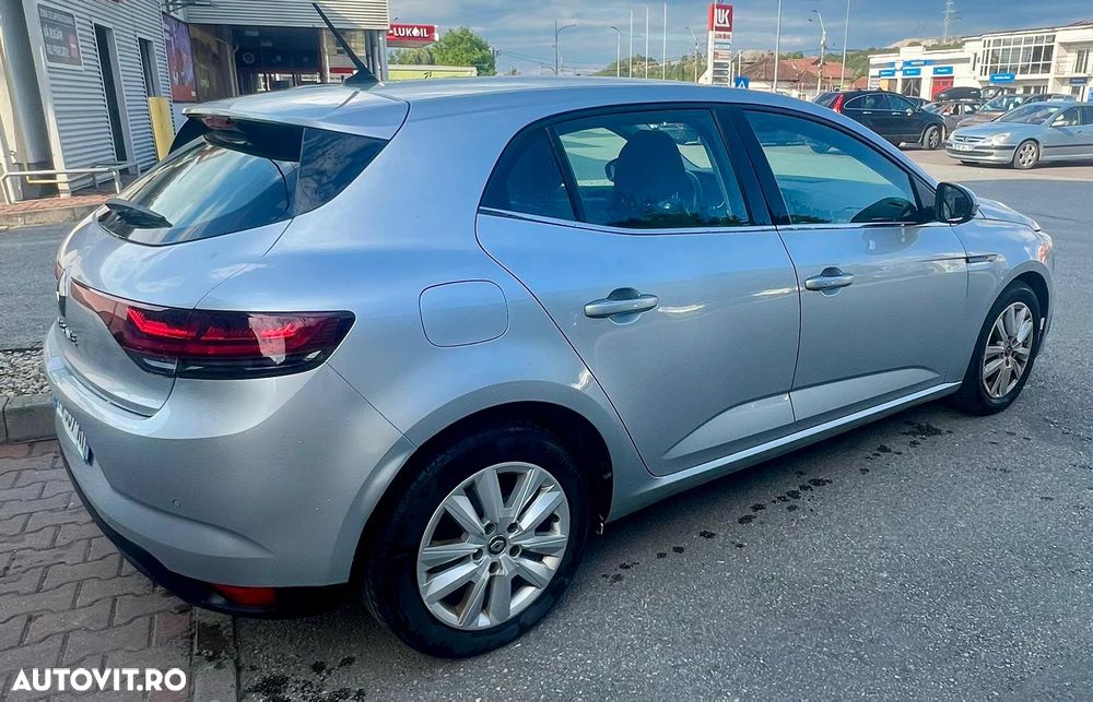 Renault Megane BLUE dCi 115 BUSINESS EDITION - 6