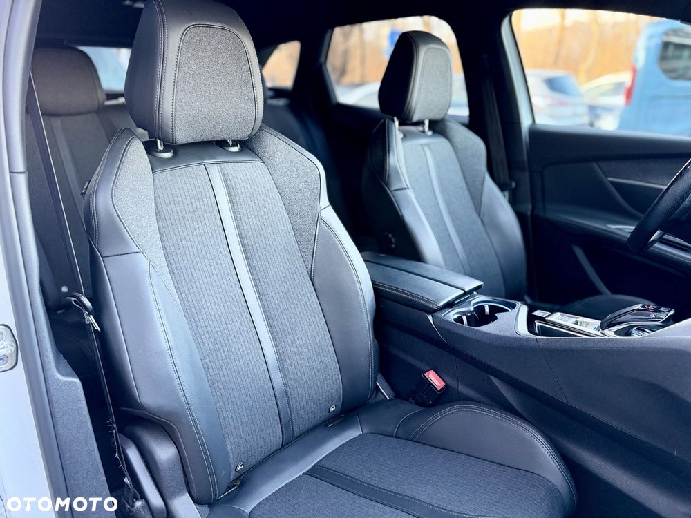 Peugeot 3008 1.6 PureTech GPF GT Line S&S EAT8 - 33