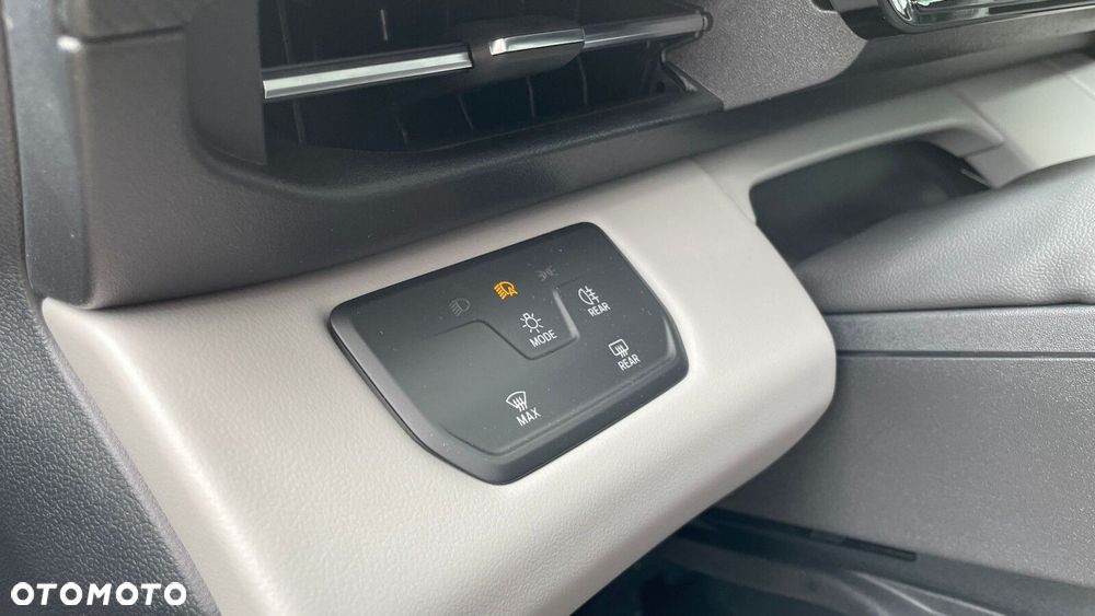Ford Explorer - 21