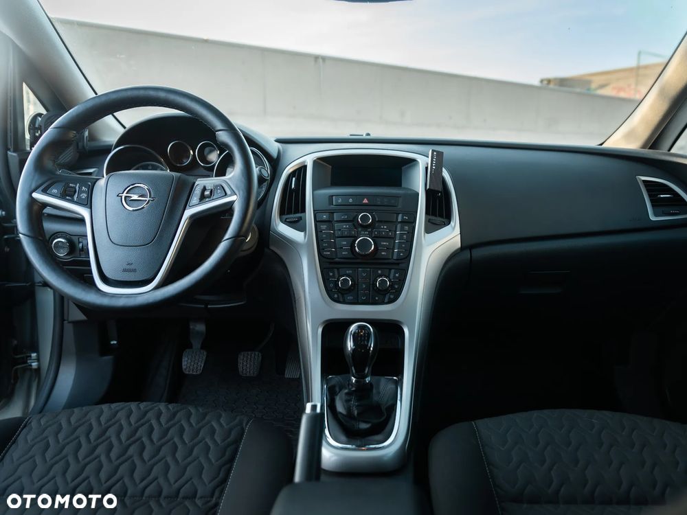 Opel Astra 1.4 T Active - 10
