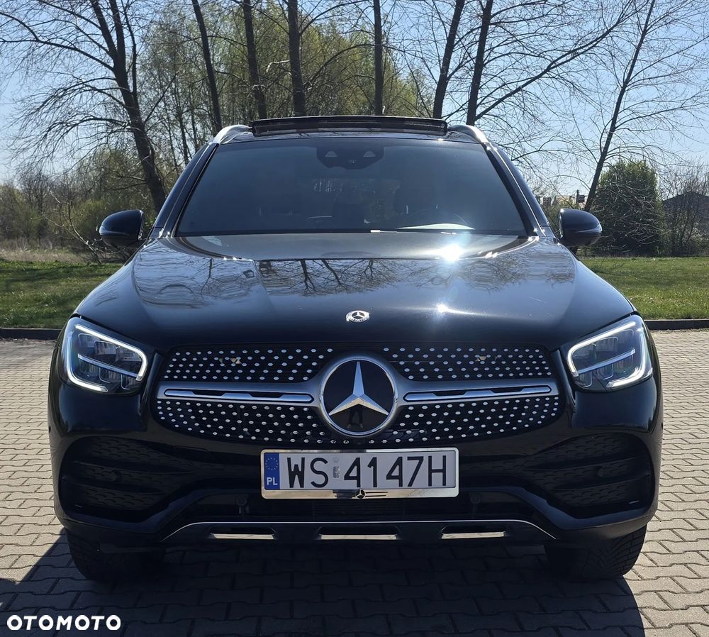 Mercedes-Benz GLC 300 4Matic 9G-TRONIC AMG Line Plus - 8