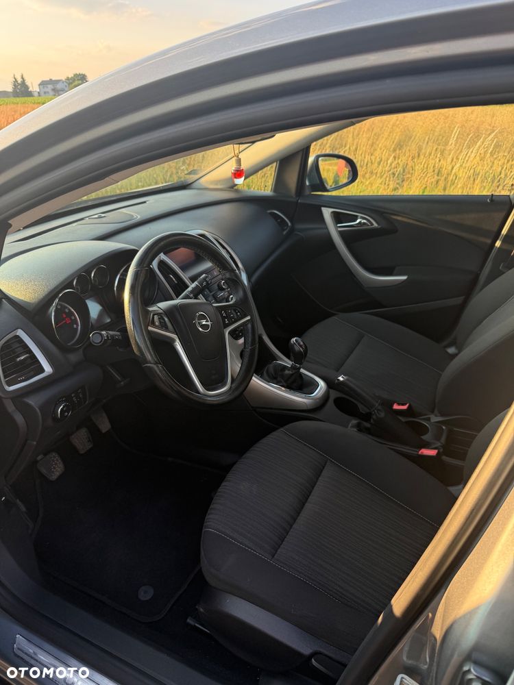 Opel Astra 1.6 Enjoy - 2