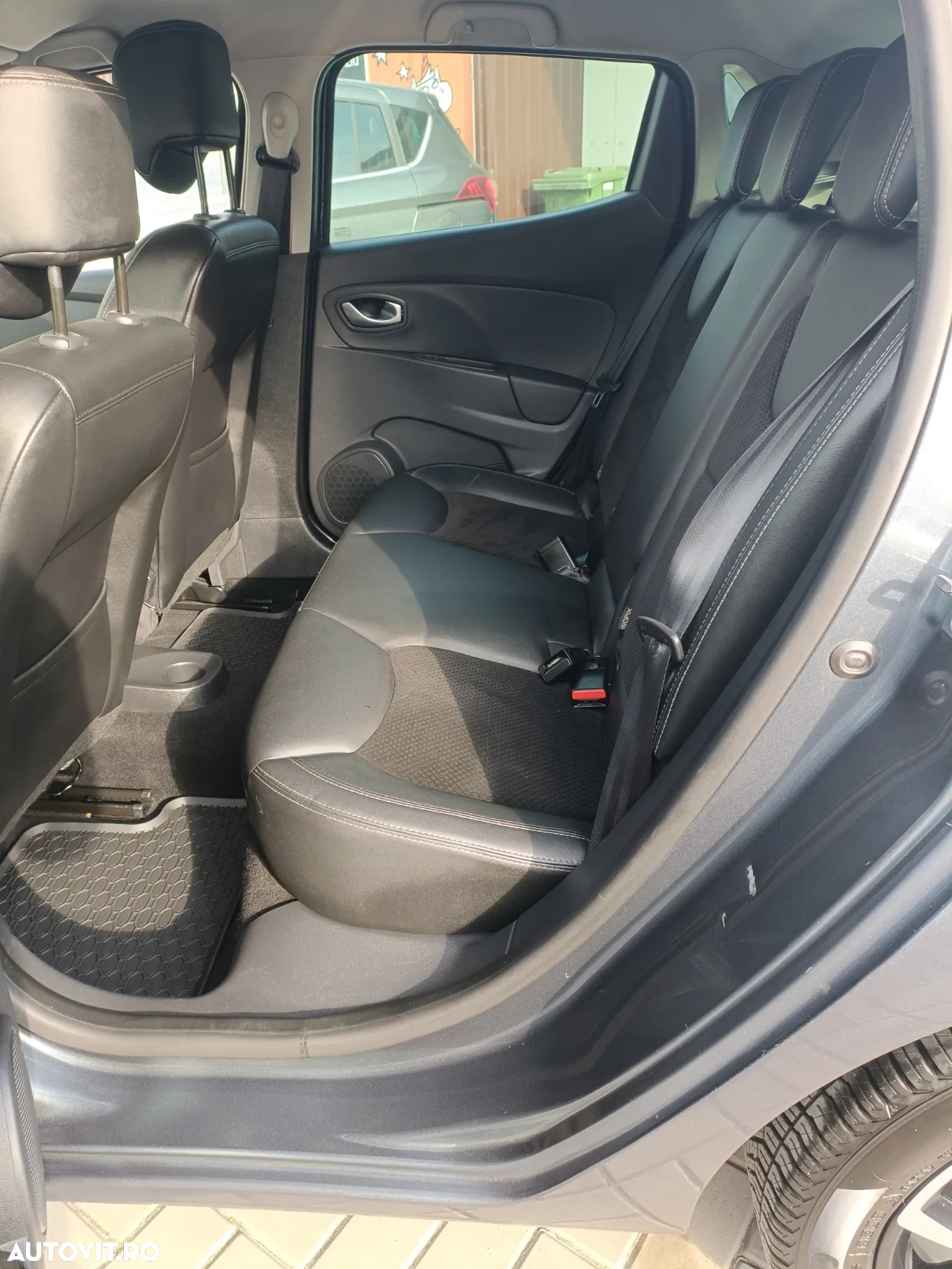 Renault Clio (Energy) TCe 90 Start & Stop INTENS - 24
