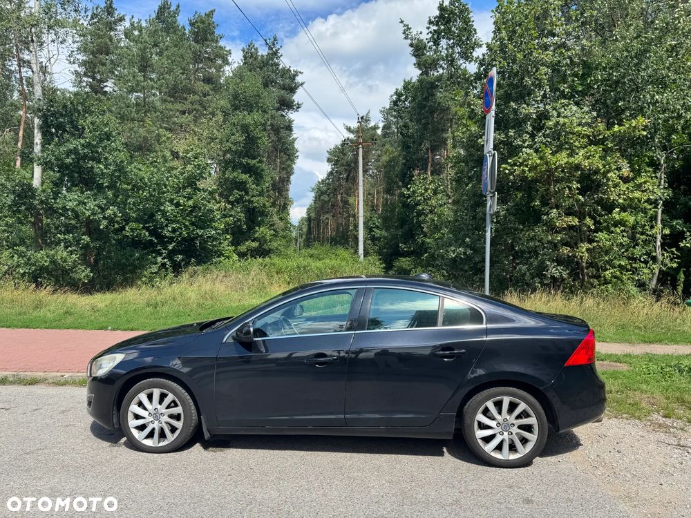 Volvo S60 T4 Base - 3
