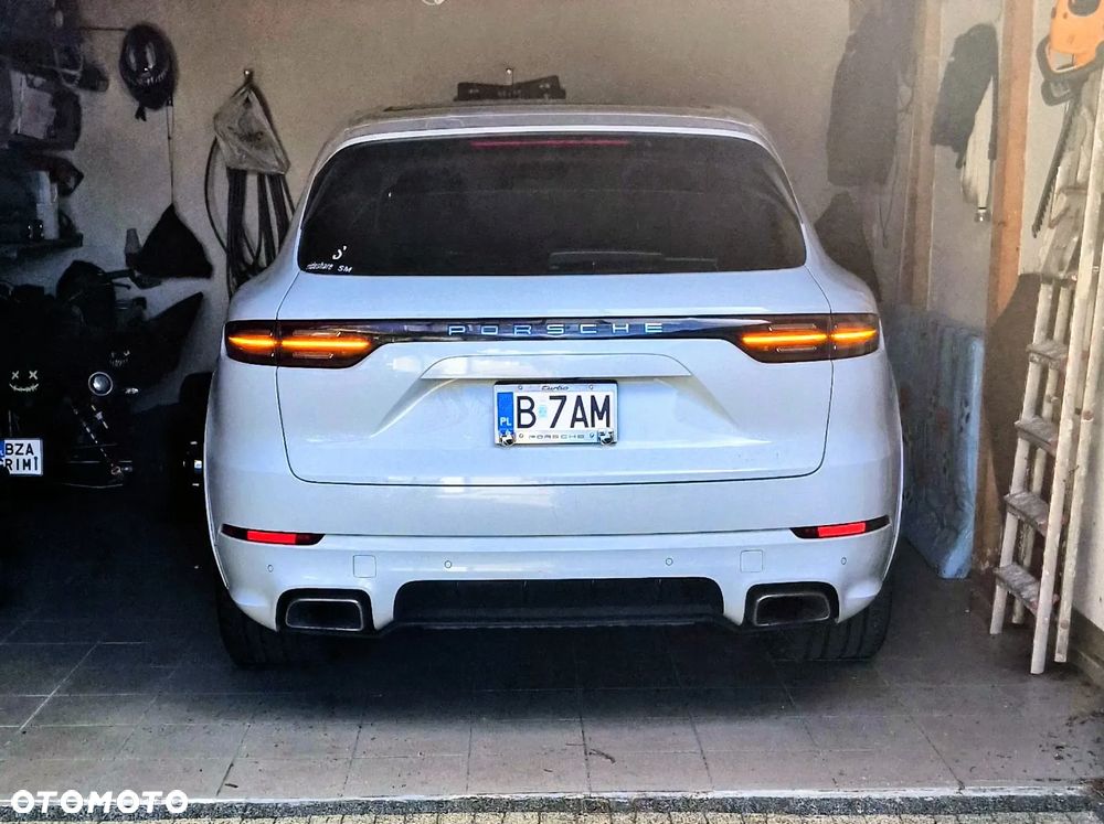 Porsche Cayenne Platinum Edition - 9