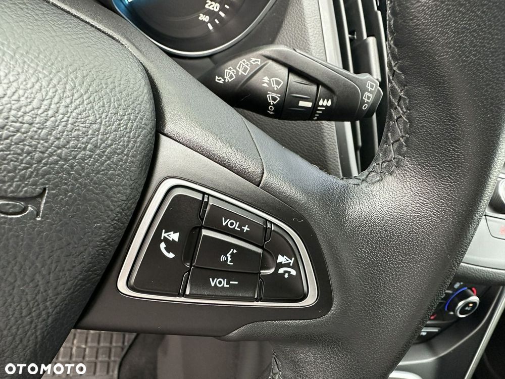 Ford Kuga 1.5 EcoBoost 2x4 SYNC - 21