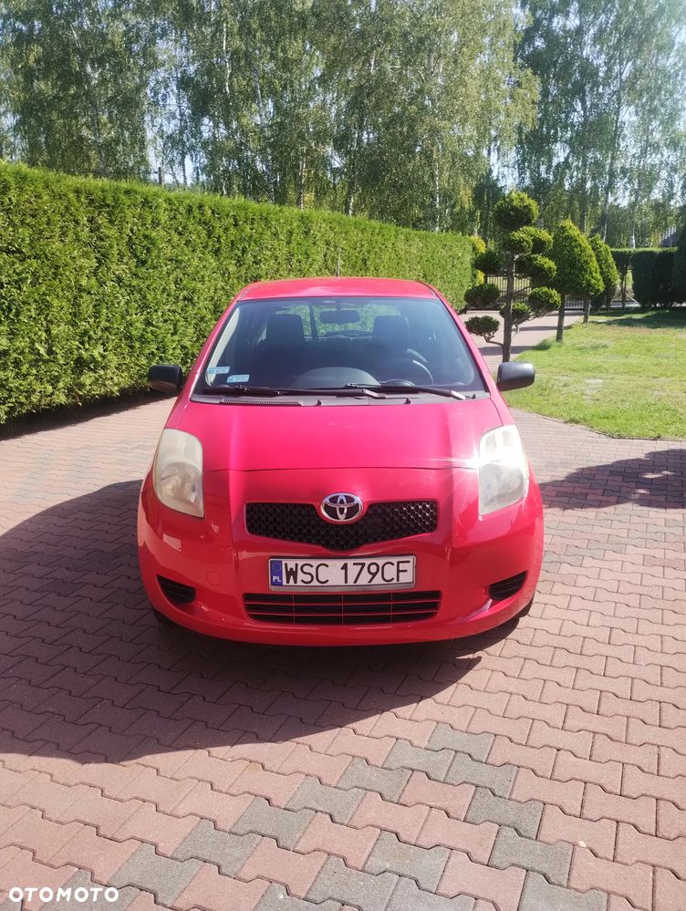 Toyota Yaris - 8