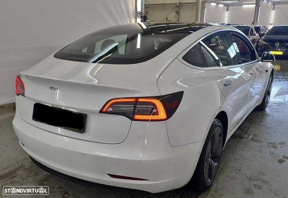 Tesla Model 3 RWD - 2