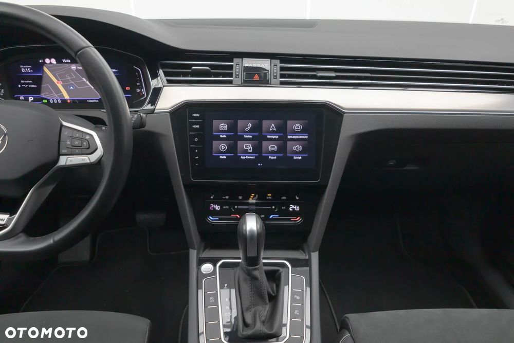 Volkswagen Passat Variant - 24