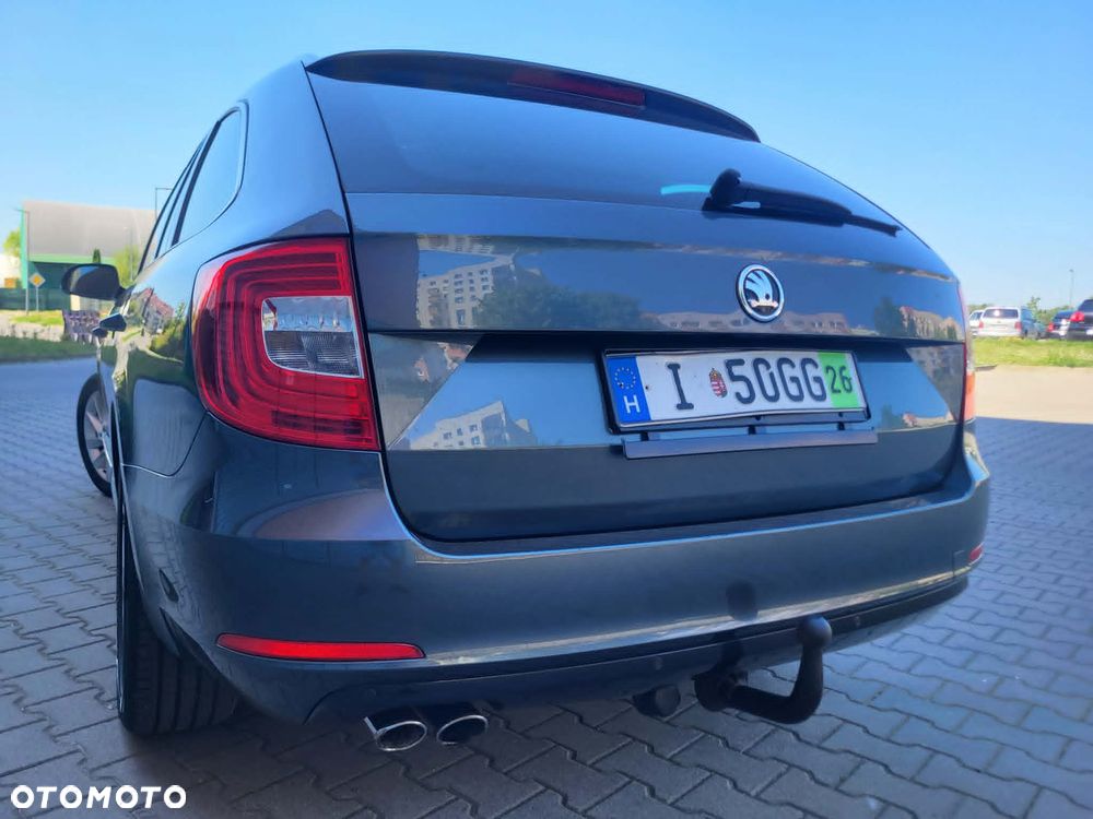Skoda Superb 2.0 TDI Green tec DSG Elegance - 21