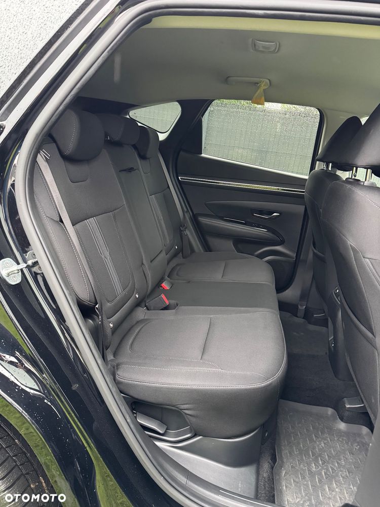 Hyundai Tucson 1.6 T-GDi HEV Modern 2WD - 18