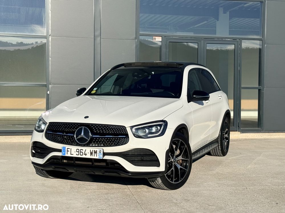 Mercedes-Benz GLC 300 d 4Matic 9G-TRONIC AMG Line Plus - 31
