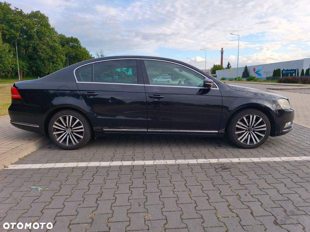 Volkswagen Passat - 8