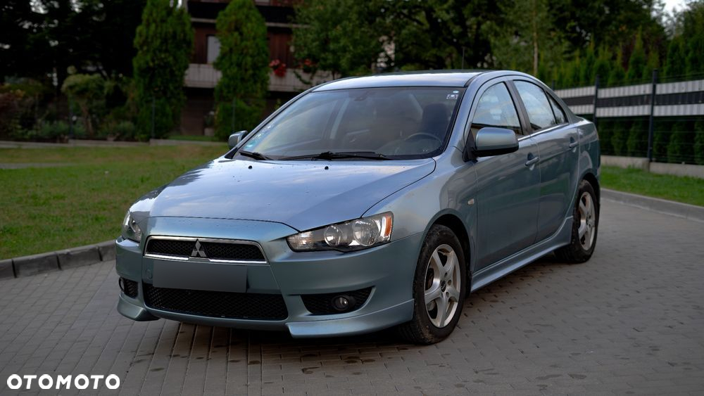 Mitsubishi Lancer 1.8 Intense CVT - 2