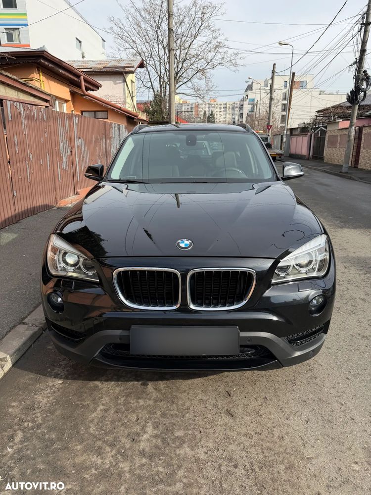 BMW X1 xDrive18d Aut. Sport Line - 2