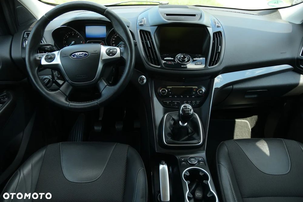 Ford Kuga 2.0 TDCi 4x4 Business Edition - 30