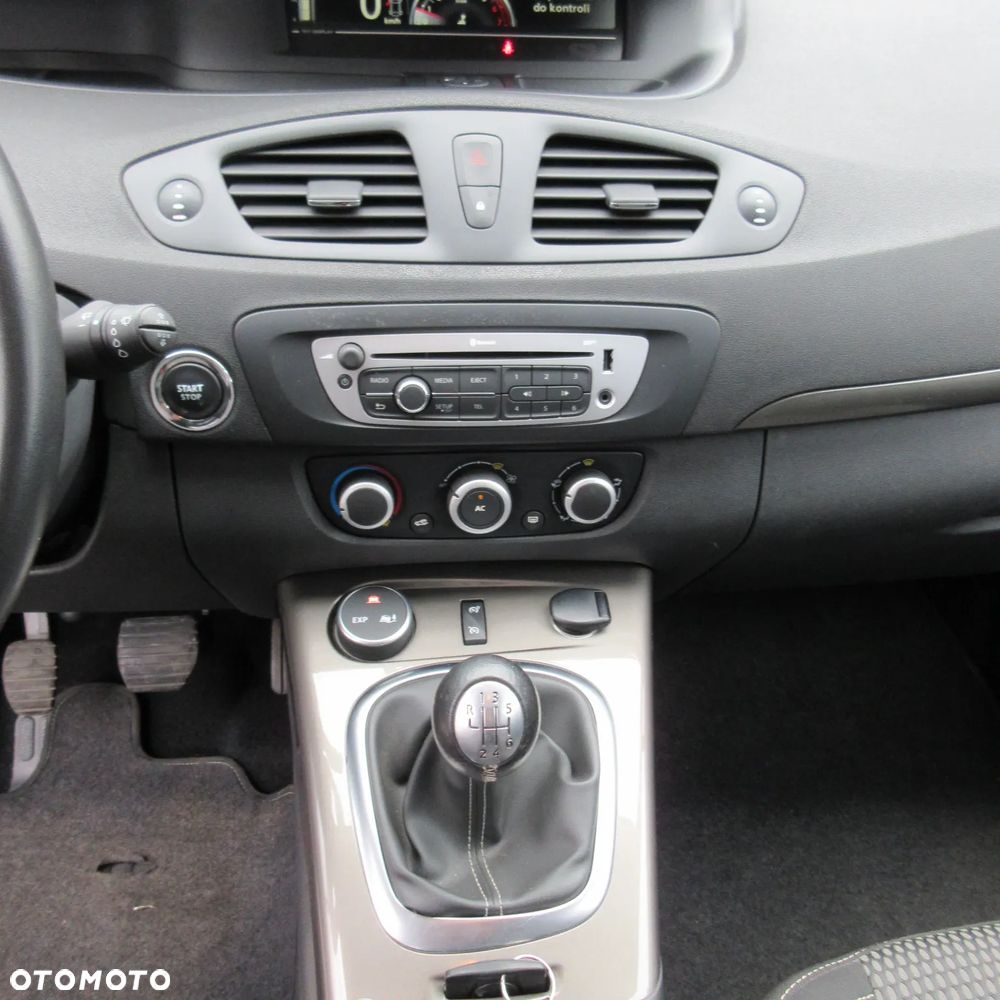 Renault Scenic Energy TCe 115 S&S Xmod Bose Edition - 27