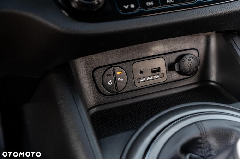 Kia Sportage 1.7 CRDI 2WD Attract - 36