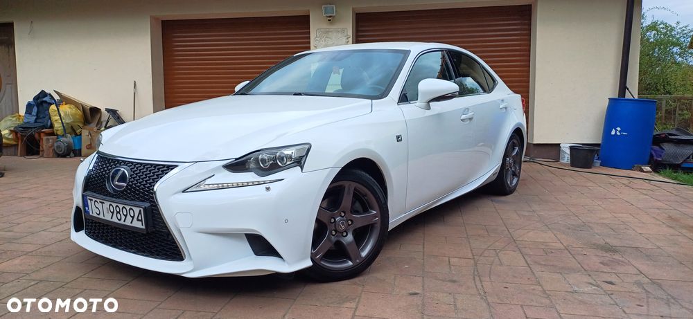 Lexus IS ver-300h-f-sport - 6