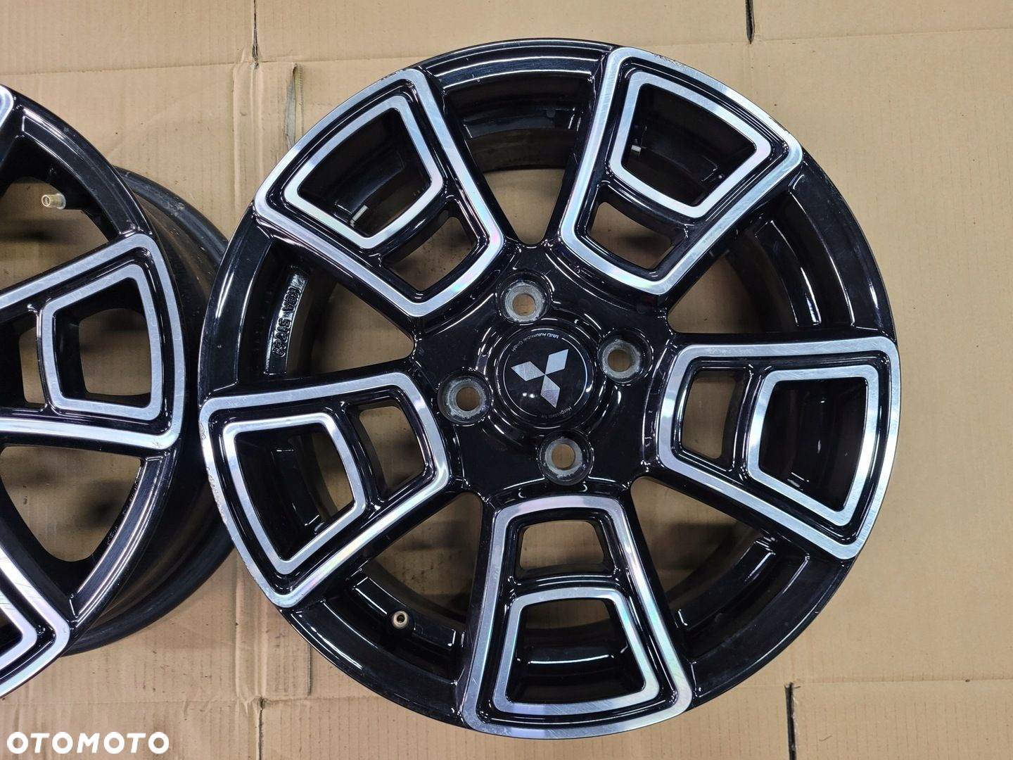 Felga aluminiowa Mitsubishi OE Space Star 6.0" x 15" 4x100 ET 42 - 3