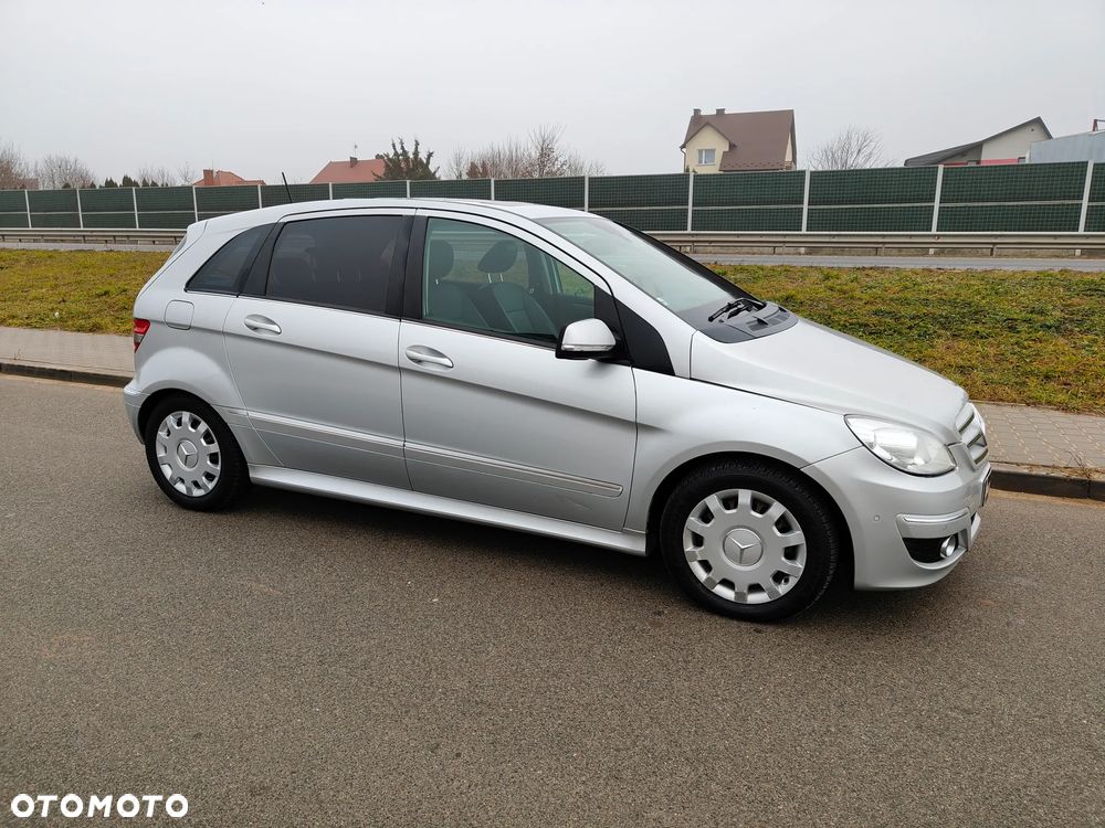 Mercedes-Benz Klasa B 180 CDI Special Edition - 25