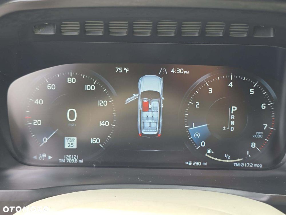Volvo XC 90 - 12
