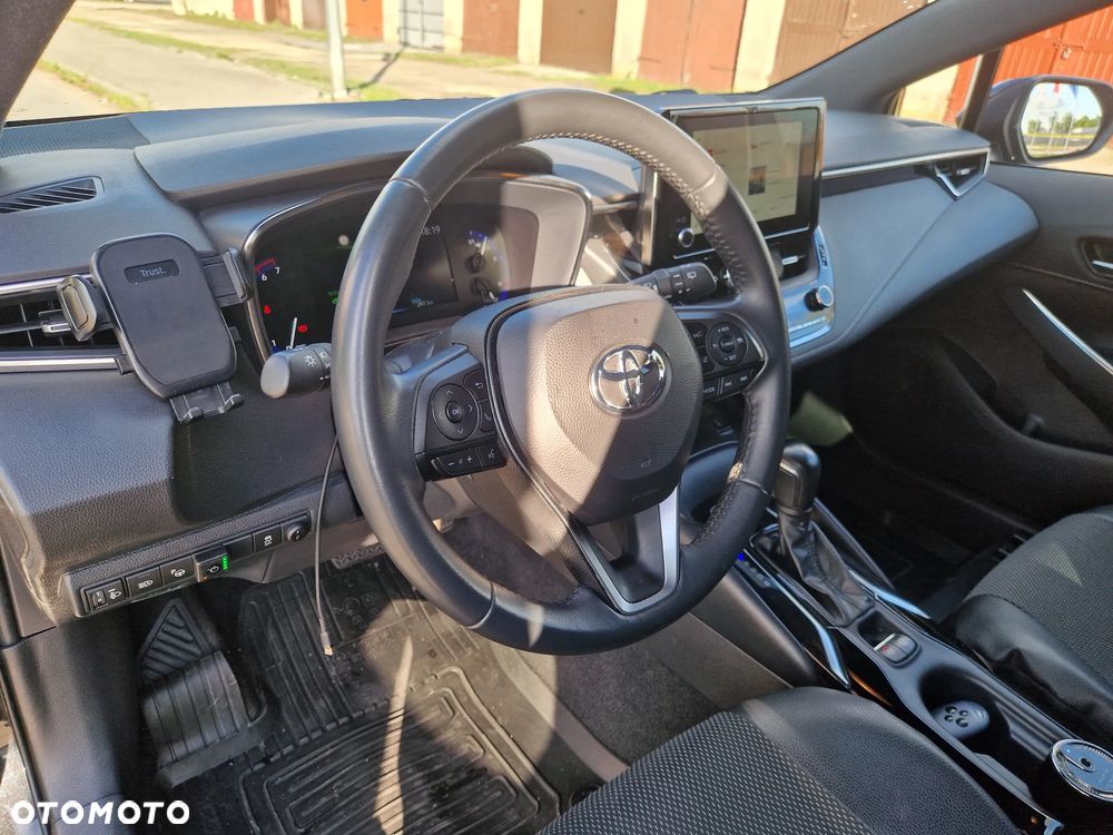 Toyota Corolla 1.8 Hybrid Comfort - 13