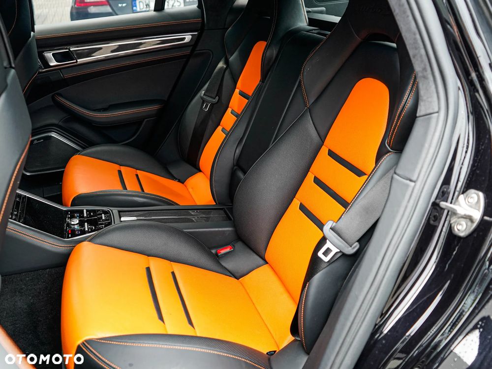 Porsche Panamera Turbo S - 26