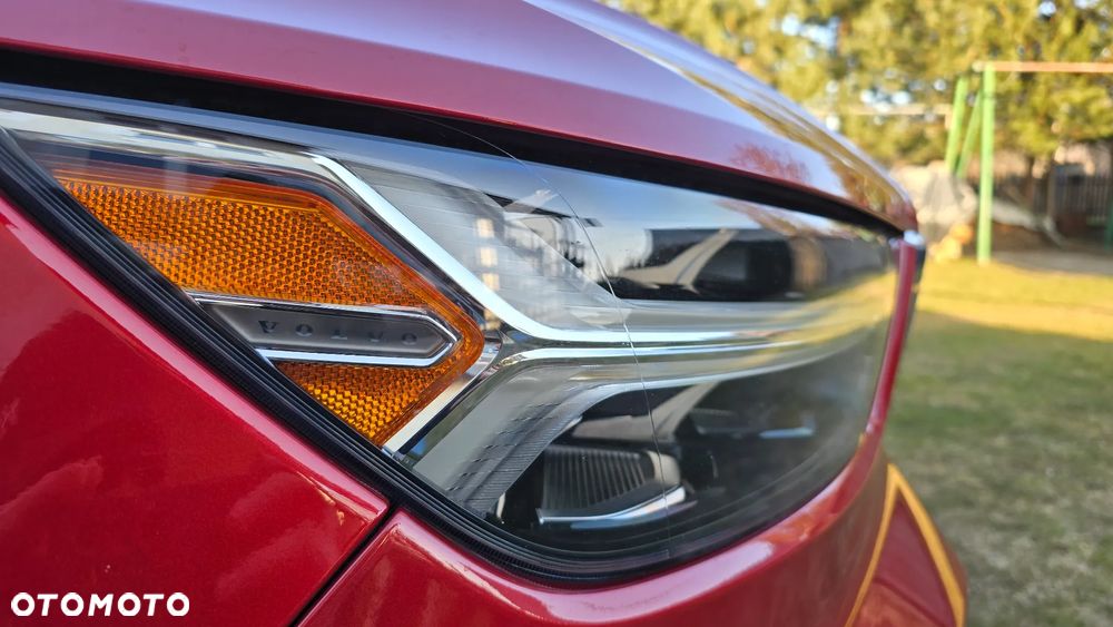 Volvo XC 40 T5 AWD Geartronic Momentum Pro - 3