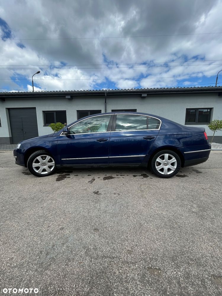 Volkswagen Passat ver-2-0-fsi-individual - 9