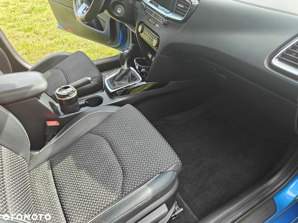 Kia Ceed 1.4 T-GDI L Business Line - 18